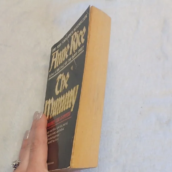 Anne Rice Book Collection - Picture 4 of 14